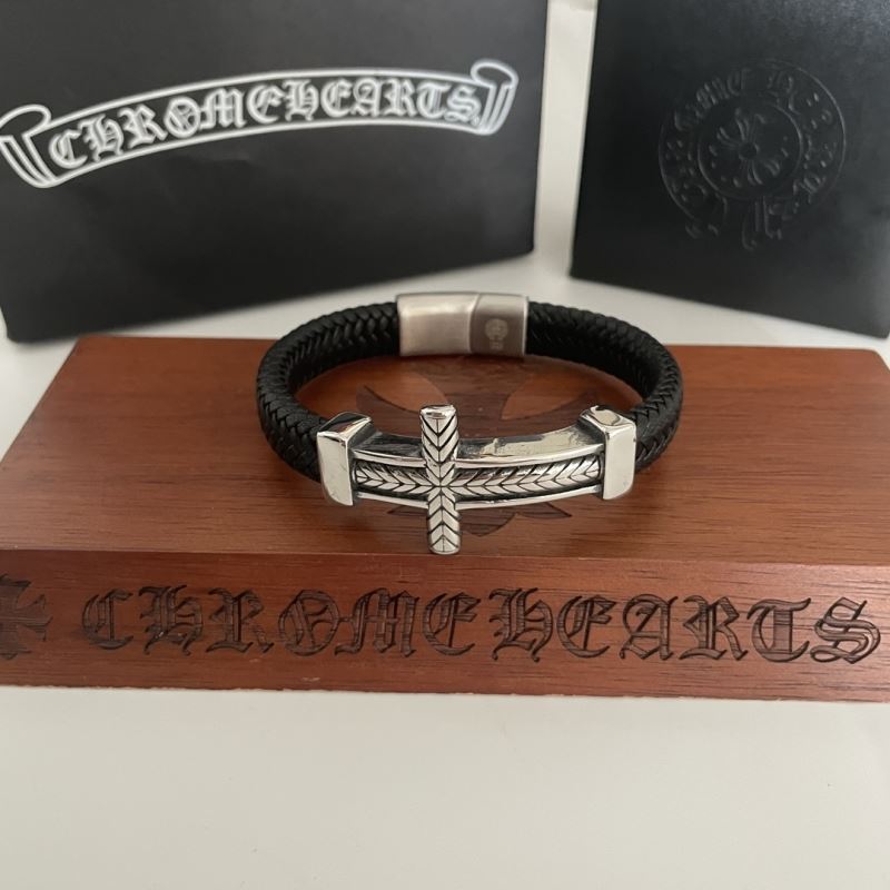 Ch**me He**ts bracelets